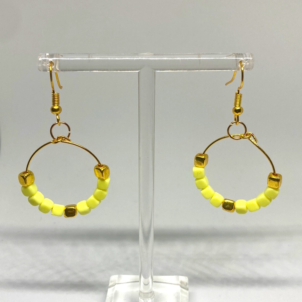Yellow earrings 💛